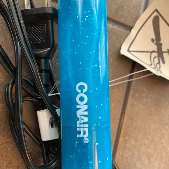 CONAIR MINI HOT BRUSH - Picture 3 of 4